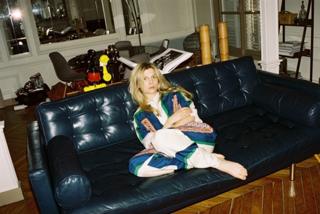 Clémence Poésy feet photo thumbnail