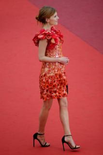Clémence Poésy feet photo thumbnail