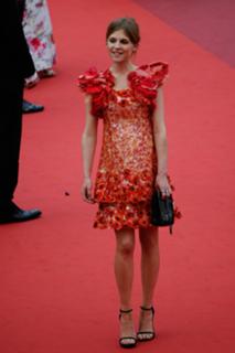Clémence Poésy feet photo thumbnail