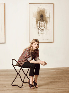 Clémence Poésy feet photo thumbnail