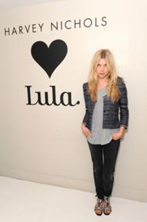Clémence Poésy feet photo thumbnail