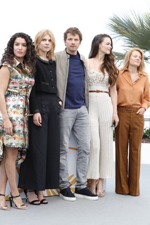 Clémence Poésy feet photo thumbnail