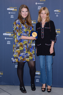 Clémence Poésy feet photo thumbnail