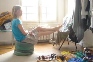 Clémence Poésy feet photo thumbnail