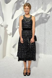 Clémence Poésy feet photo thumbnail