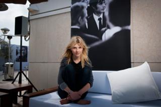 Clémence Poésy feet photo thumbnail