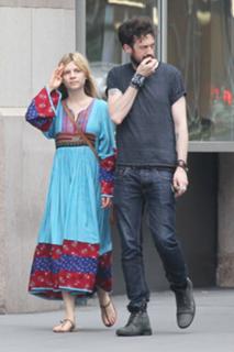 Clémence Poésy feet photo thumbnail