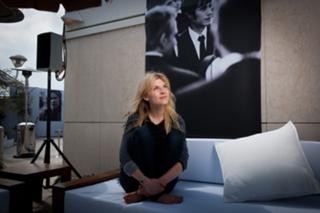 Clémence Poésy feet photo thumbnail