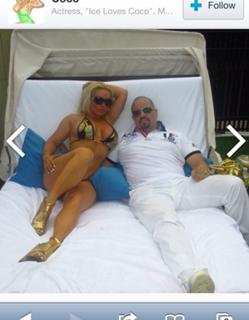 Coco Austin feet photo thumbnail
