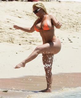 Coco Austin feet photo thumbnail