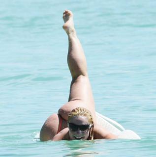 Coco Austin feet photo thumbnail