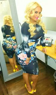 Coco Austin feet photo thumbnail