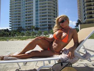 Coco Austin feet photo thumbnail