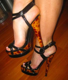 Coco Austin feet photo thumbnail