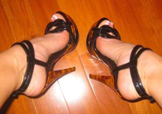 Coco Austin feet photo thumbnail