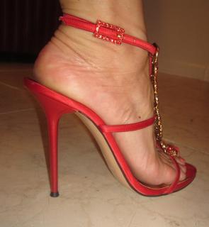 Coco Austin feet photo thumbnail