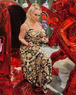 Coco Austin feet photo thumbnail