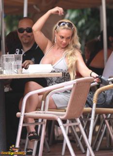 Coco Austin feet photo thumbnail