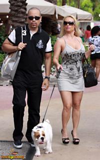 Coco Austin feet photo thumbnail