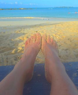 Coco Austin feet photo thumbnail