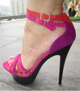 Coco Austin feet photo thumbnail