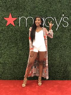 Coco Jones feet photo thumbnail