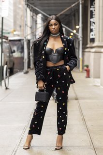 Coco Jones feet photo thumbnail