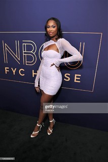 Coco Jones feet photo thumbnail