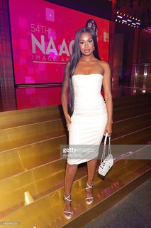 Coco Jones feet photo thumbnail