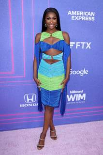 Coco Jones feet photo thumbnail