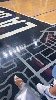 Coco Jones feet photo thumbnail