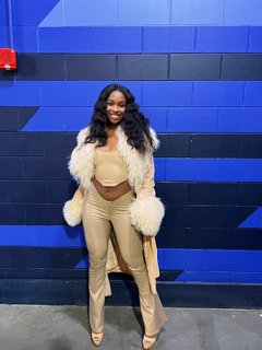 Coco Jones feet photo thumbnail