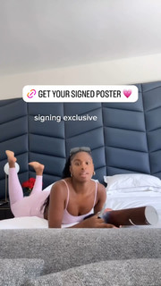 Coco Jones feet photo thumbnail