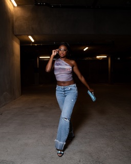 Coco Jones feet photo thumbnail