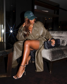 Coco Jones feet photo thumbnail