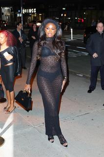 Coco Jones feet photo thumbnail