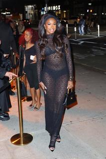 Coco Jones feet photo thumbnail