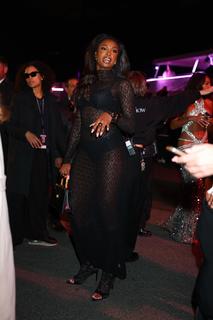 Coco Jones feet photo thumbnail