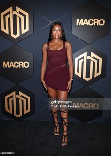 Coco Jones feet photo thumbnail