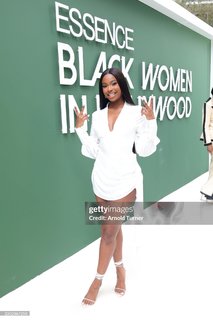 Coco Jones feet photo thumbnail