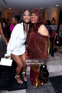 Coco Jones feet photo thumbnail