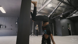 Coco Jones feet photo thumbnail