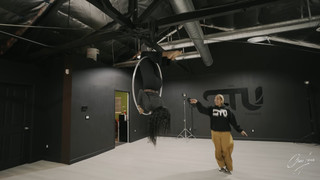 Coco Jones feet photo thumbnail