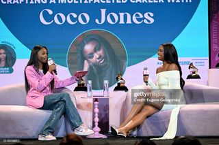Coco Jones feet photo thumbnail