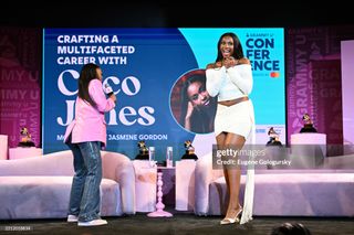 Coco Jones feet photo thumbnail