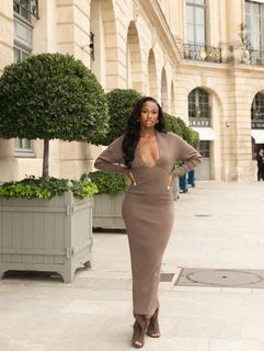 Coco Jones feet photo thumbnail