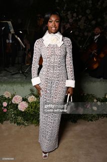 Coco Jones feet photo thumbnail