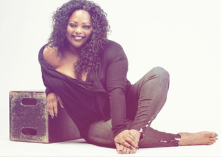 Cocoa Brown feet photo 12