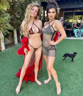 Cody Renee Cameron feet photo 9