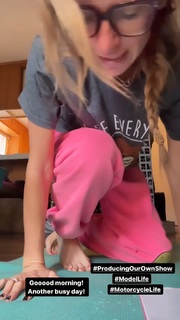 Cody Renee Cameron feet photo 3